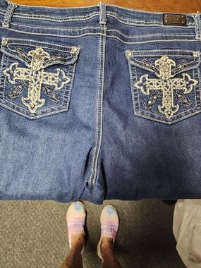 Earl Jeans Sz 16 Dark Blue Boot Cut Jeans with Embellished Cross Pockets